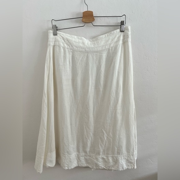 White Summer Skirt - Picture 4 of 5